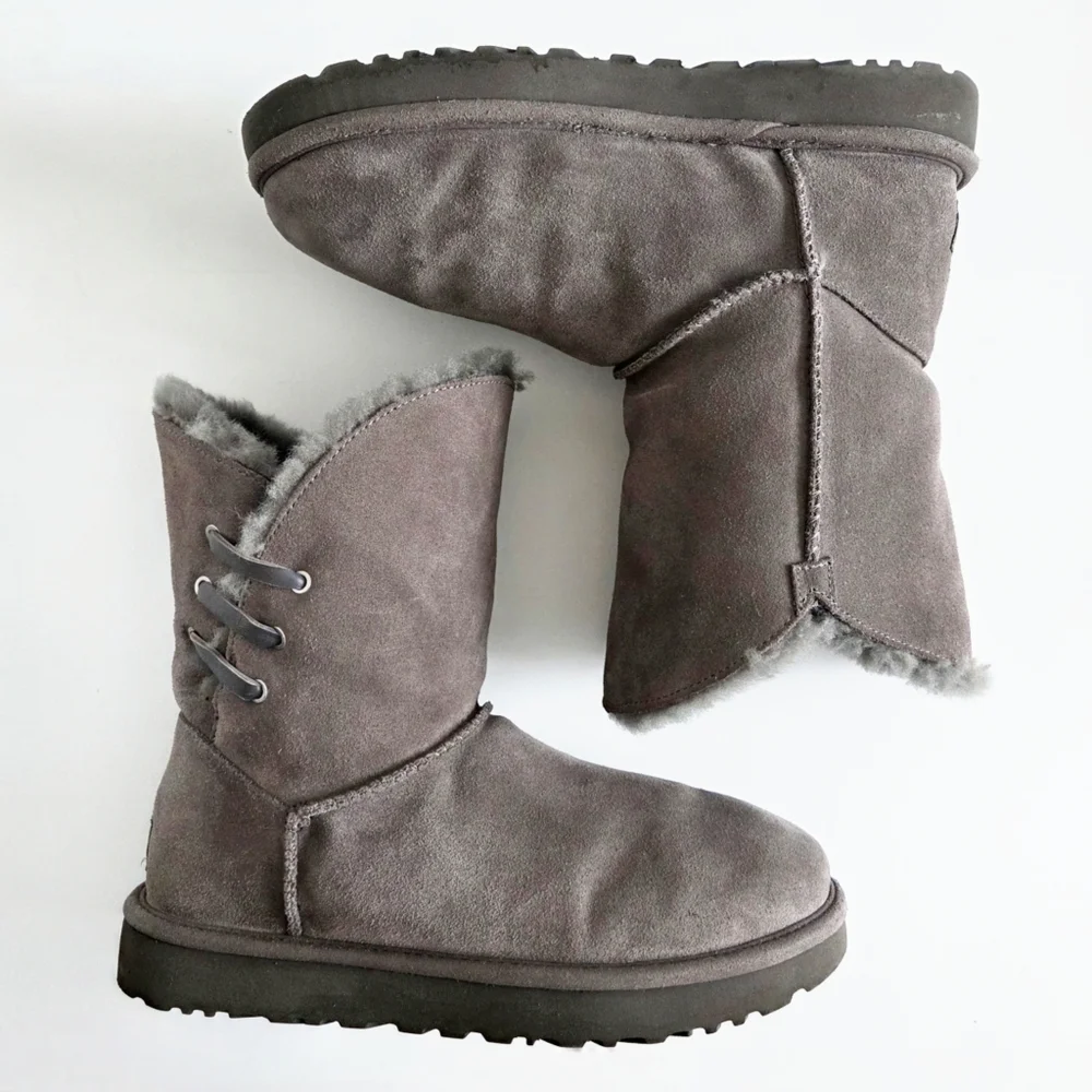 UGG Constantine Low Calf Shearling  & Leather Boots W/ Laced Side, Gray, Size 9